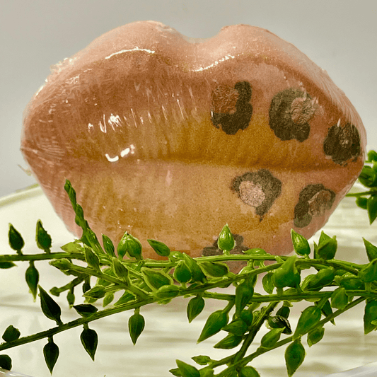Cheetah Lip Bath Bombs - Moniluxxboutique